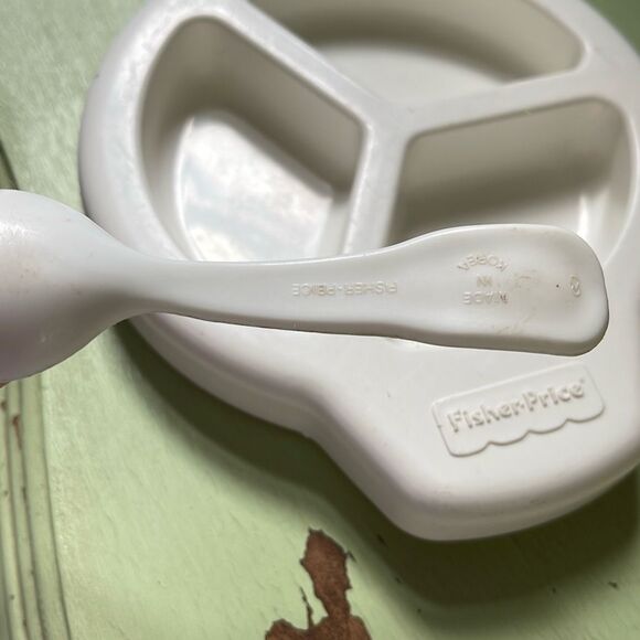 Fisher-Price 1995 fun with food divider dish and spoon replacement parts. - Picture 4 of 5